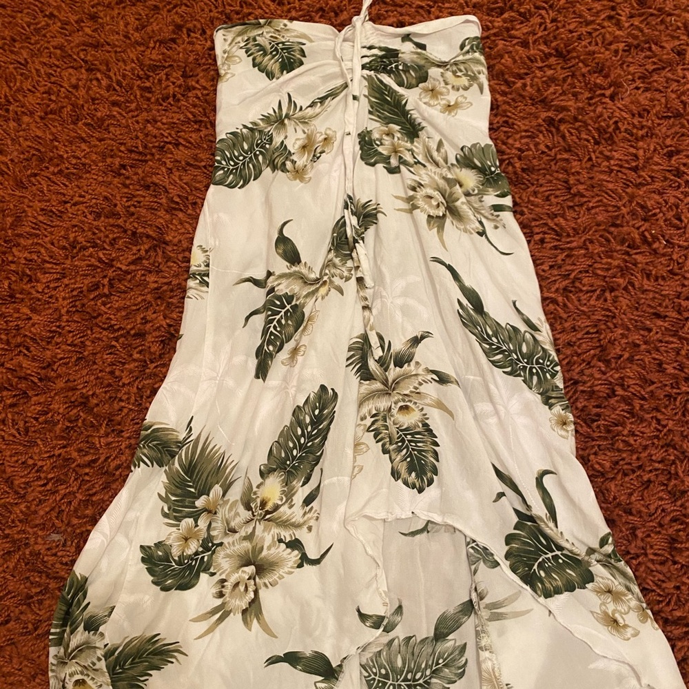 Hawaiian print strapless dress